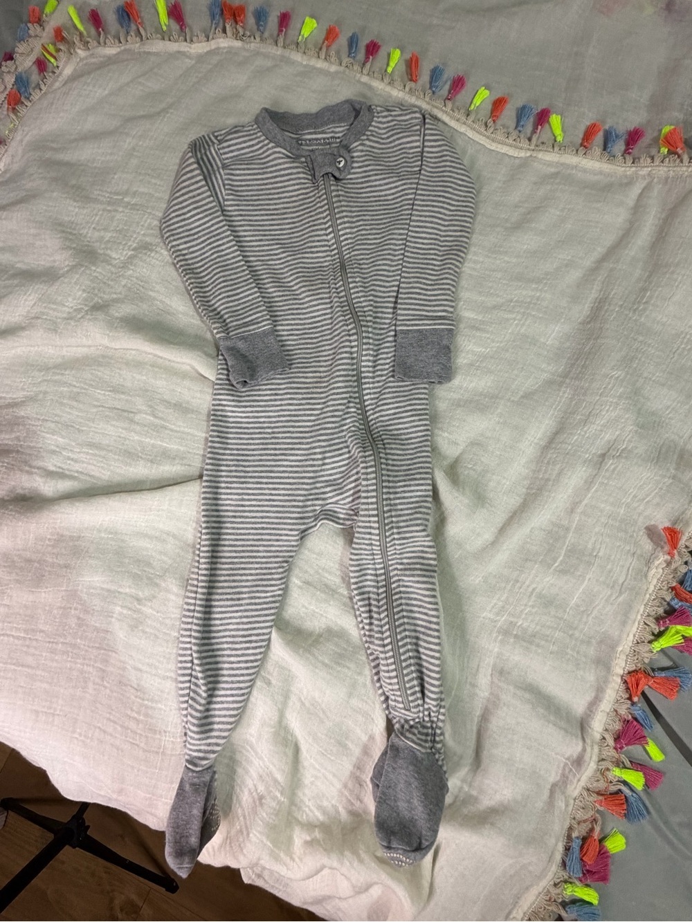 💜Gray & White Striped Footed One-Piece Pajama for Kids